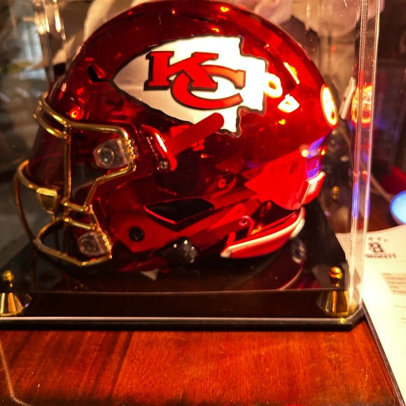 NWT Kansas City chiefs full size autographed mahomes - Picture 1 of 5